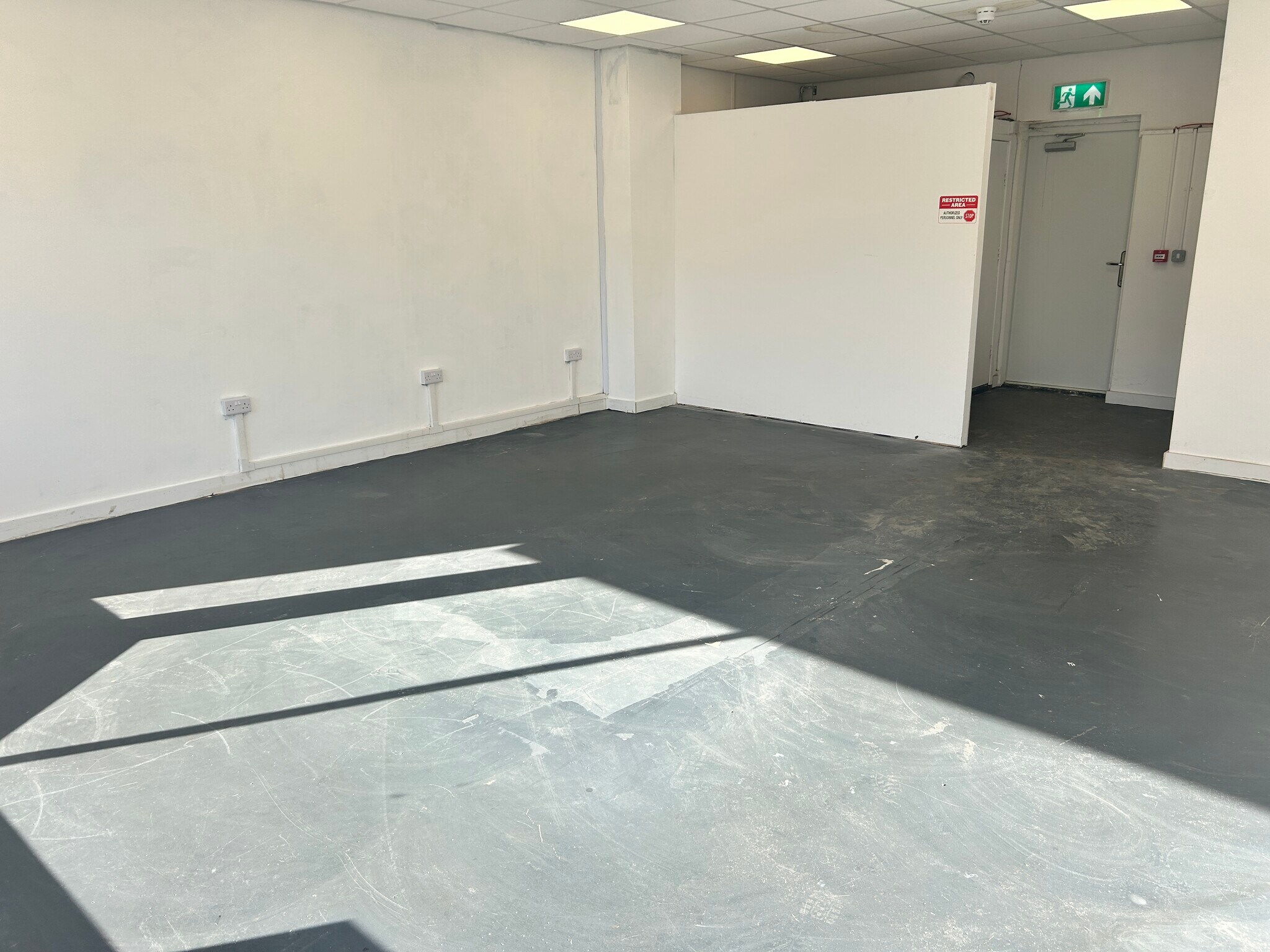 48 Goldsmith Rd, Cheltenham for sale Building Photo- Image 1 of 1