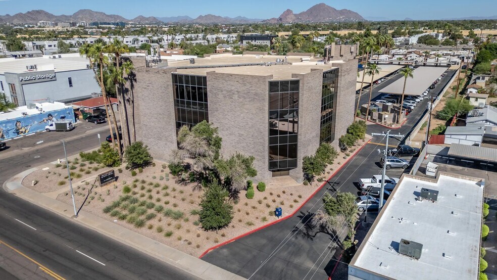 3221 N 16th St, Phoenix, AZ for lease - Building Photo - Image 3 of 9