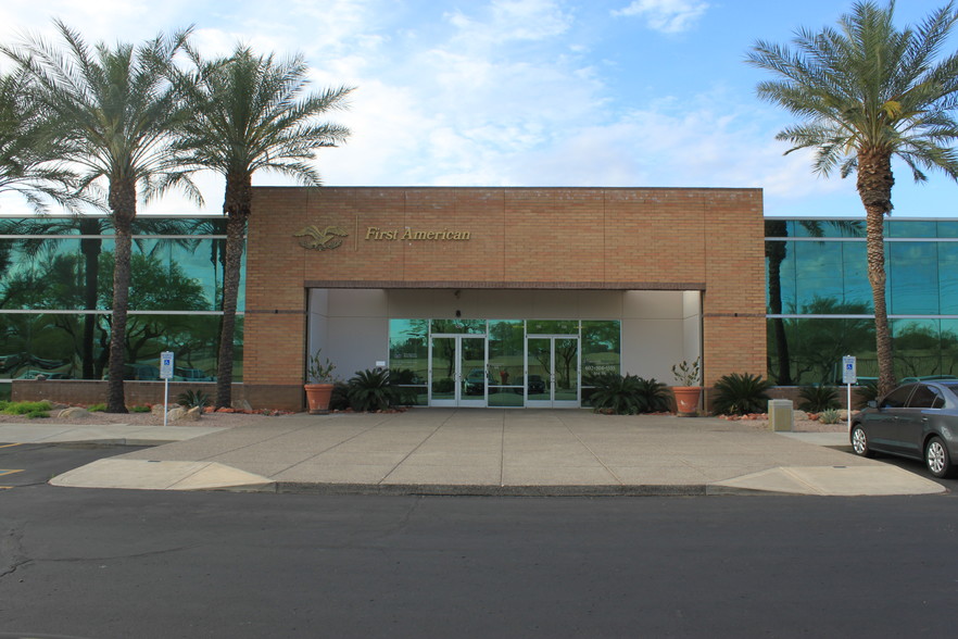 2411 W Rose Garden Ln, Phoenix, AZ for lease - Building Photo - Image 1 of 6