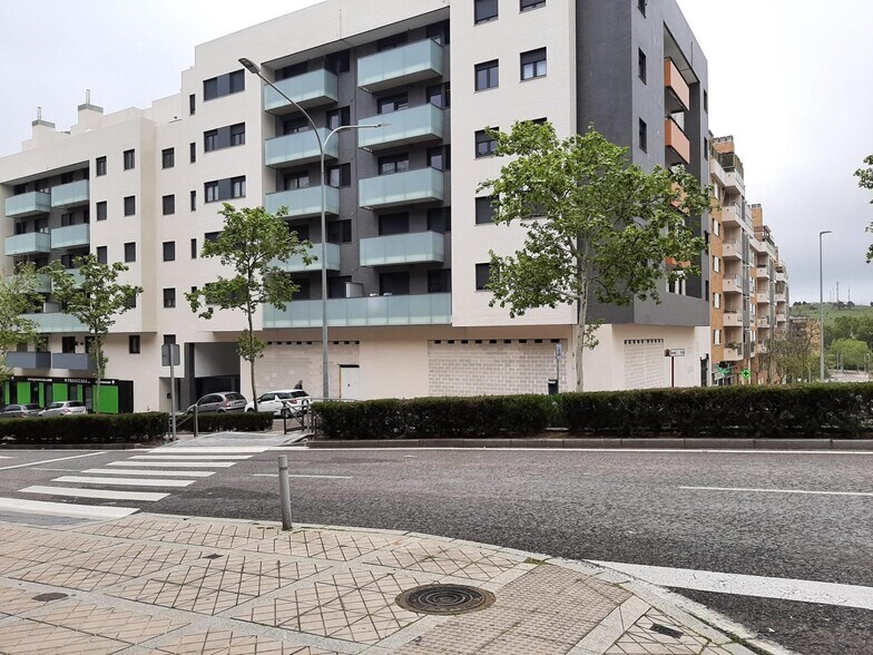 Retail in Cáceres, Cáceres for sale - Building Photo - Image 2 of 18