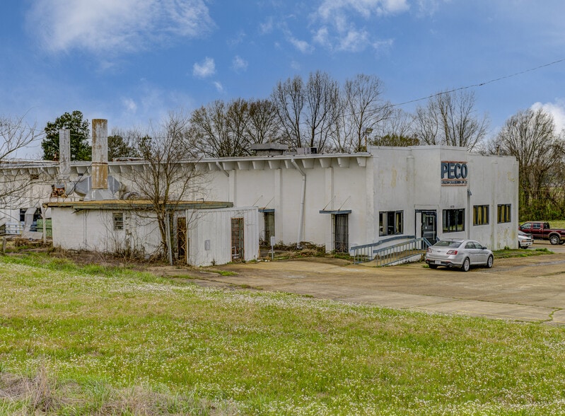 4639 Medgar Evers Blvd, Jackson, MS for sale - Building Photo - Image 1 of 15