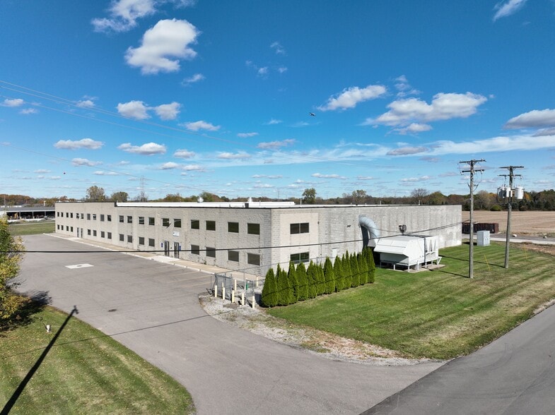 15211 Laethem Dr, Armada, MI for lease - Building Photo - Image 2 of 6
