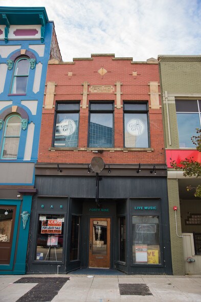 49 N Saginaw St, Pontiac, MI for lease - Image 1 of 9