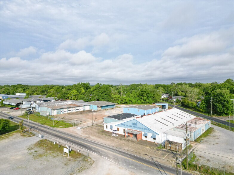 2260 Halls Mill Rd, Mobile, AL for sale - Building Photo - Image 1 of 11