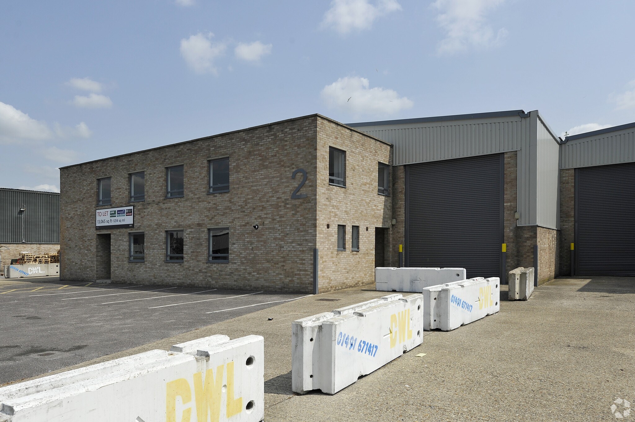 1 Fairway Dr, Greenford for lease Primary Photo- Image 1 of 13