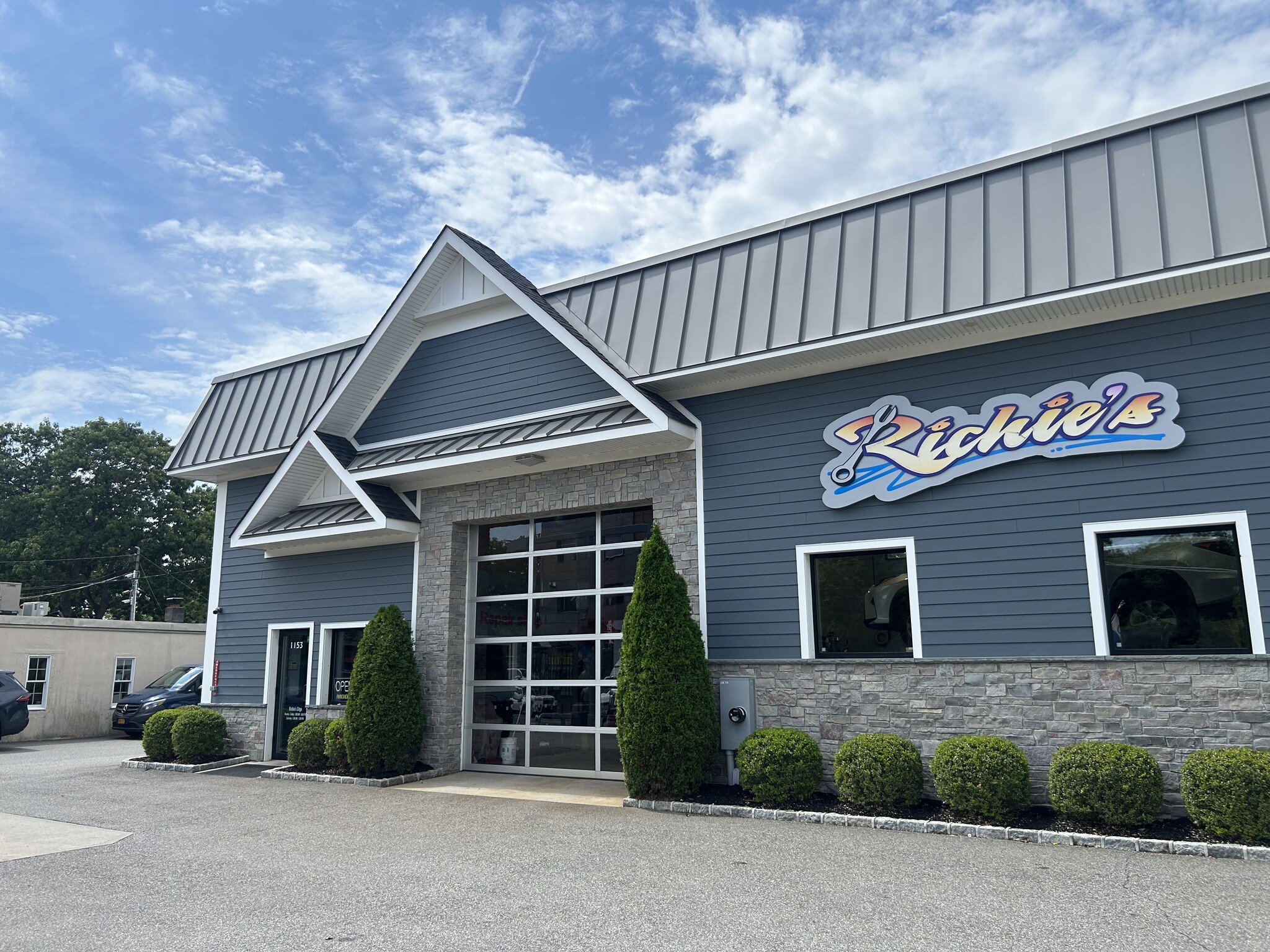 1153 Walt Whitman Rd, Melville, NY for sale Building Photo- Image 1 of 13