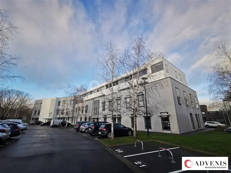 Office in VILLENEUVE-D'ASCQ for lease - Building Photo - Image 1 of 5