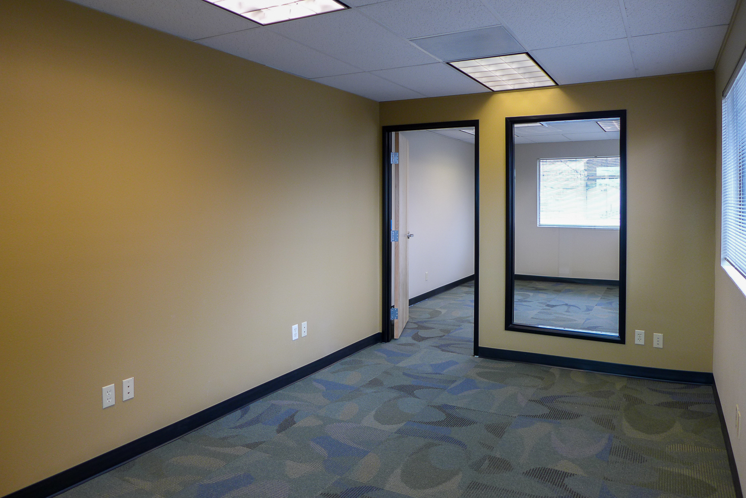 9221 SW Barbur Blvd, Portland, OR for lease Interior Photo- Image 1 of 1