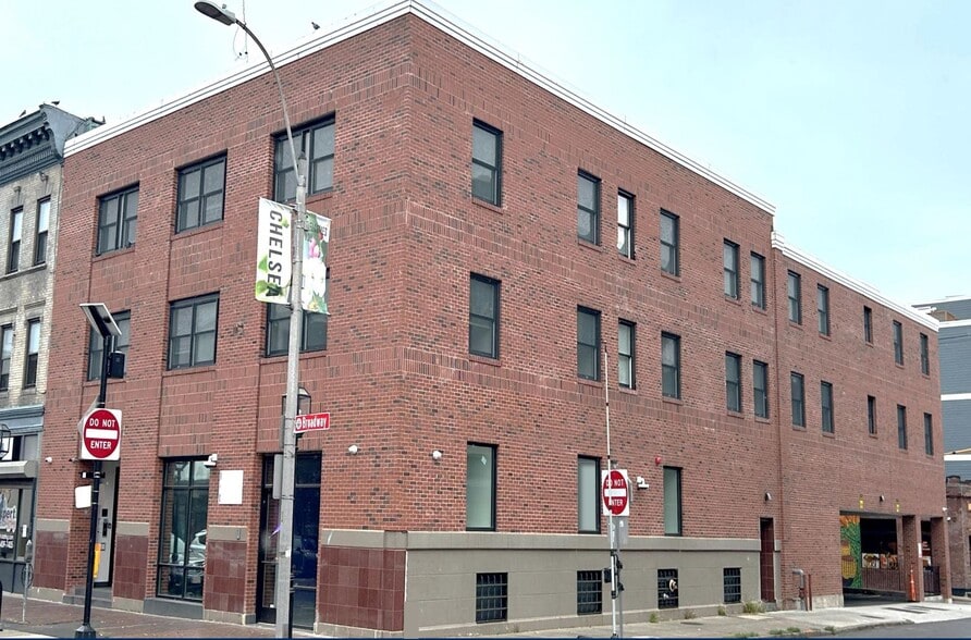 267 Broadway, Chelsea, MA for sale - Building Photo - Image 3 of 12