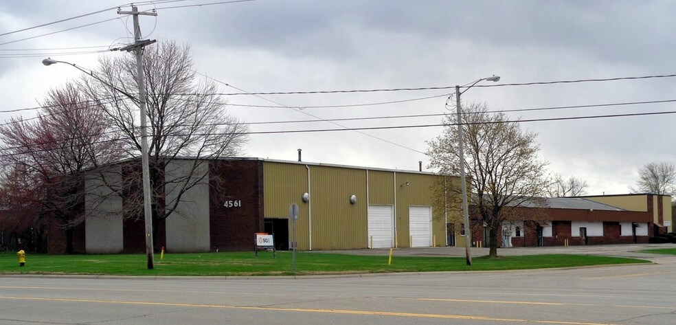 4561 W Dickman Rd, Battle Creek, MI for sale - Primary Photo - Image 1 of 1