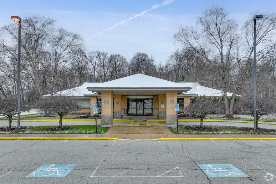 2910 Monroe St, La Porte, IN for sale - Primary Photo - Image 1 of 1