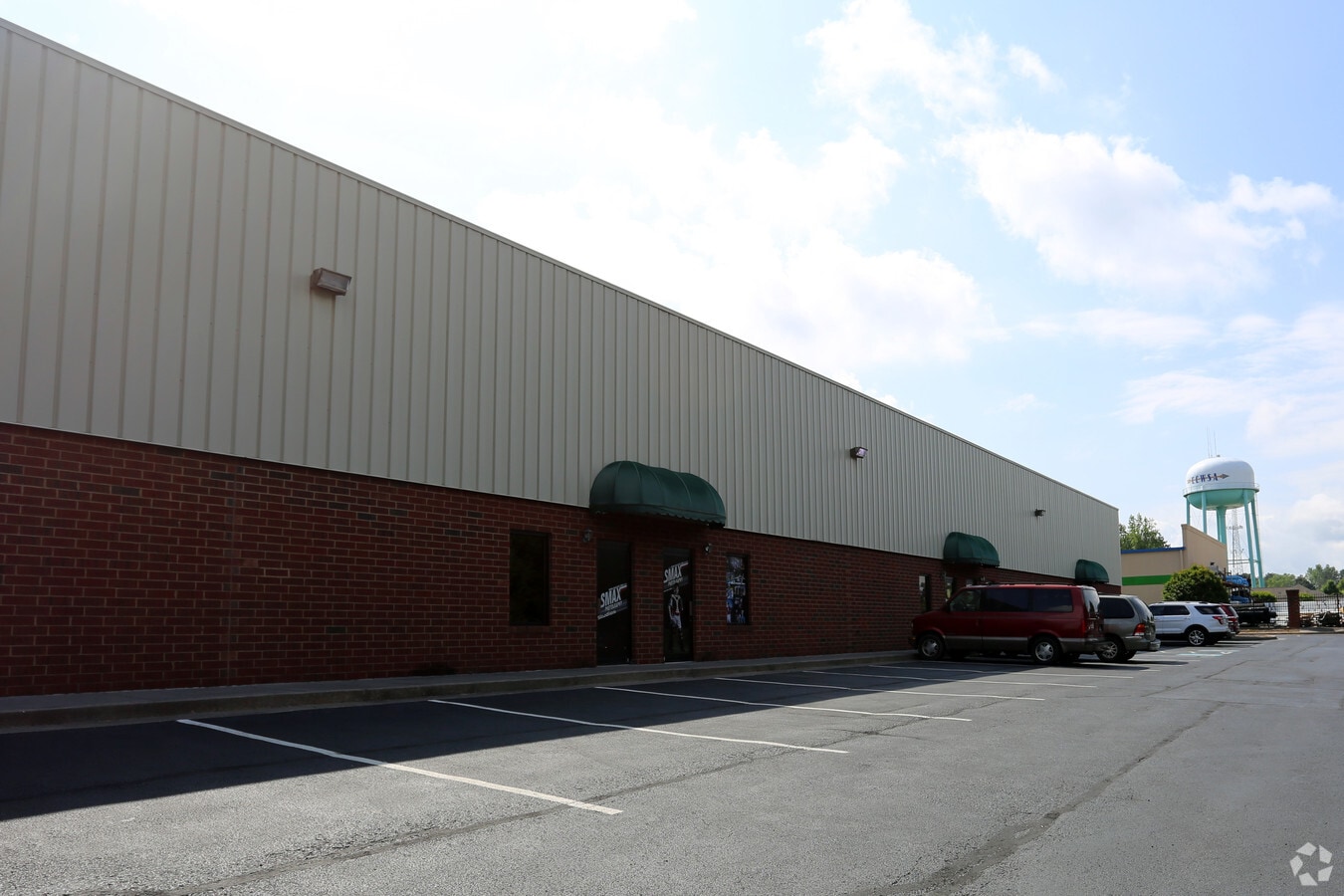 2258 Holly Springs Pky, Holly Springs, GA 30115