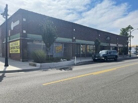 U District Showroom and Warehouse - Warehouse