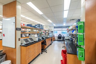 801 W Baltimore St, Baltimore, MD for lease Interior Photo- Image 2 of 19
