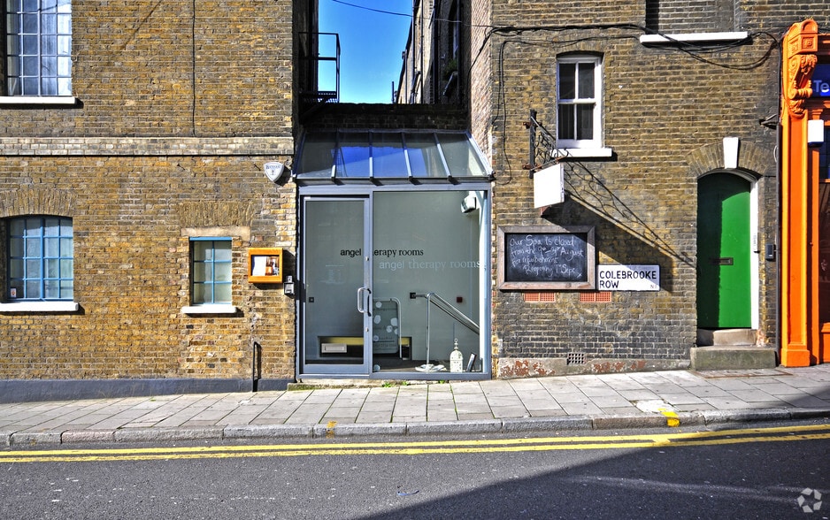 16B Essex Rd, London for sale - Primary Photo - Image 1 of 1