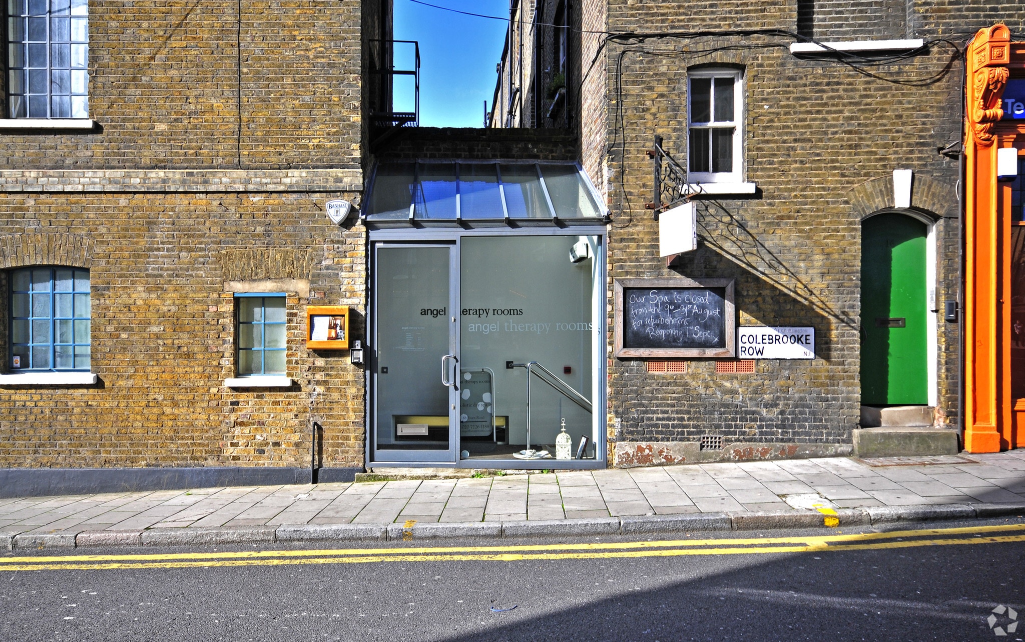 16B Essex Rd, London for sale Primary Photo- Image 1 of 1