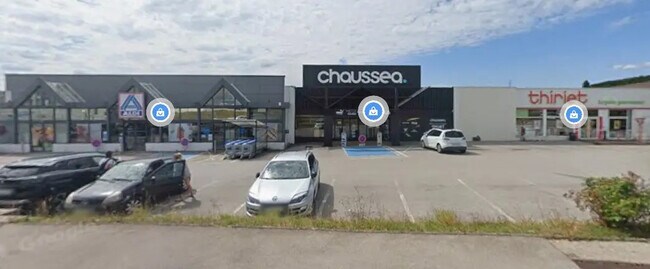 Location Commerce 595 m²