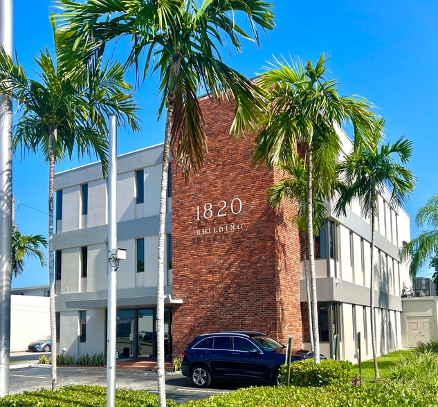1820 NE 163rd St, North Miami Beach, FL for lease - Building Photo - Image 1 of 13