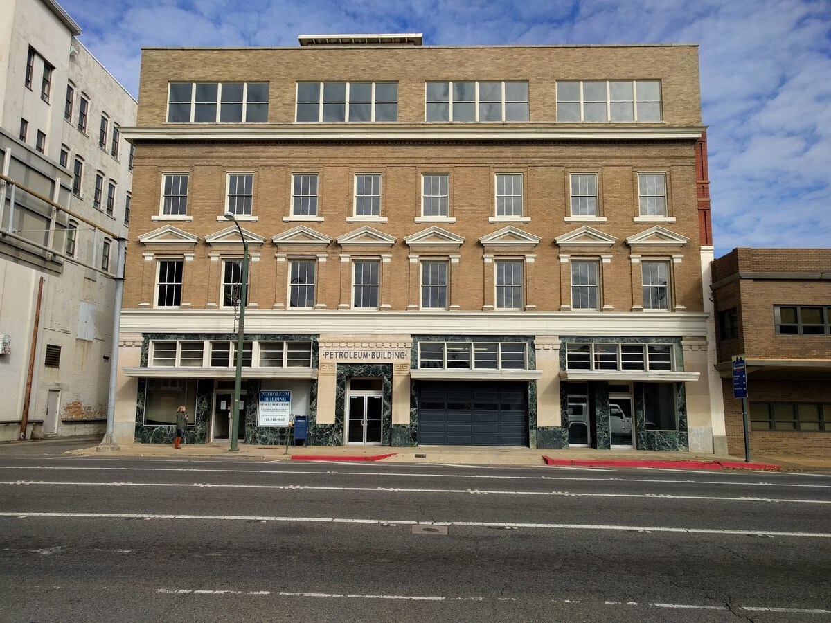 619 Market St, Shreveport, LA 71101