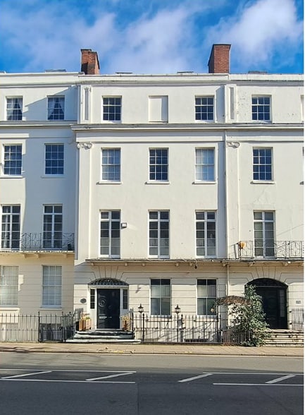 7 Parade, Leamington Spa for sale - Primary Photo - Image 1 of 1