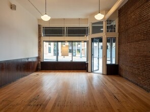 325-333 NE Russell St, Portland, OR for lease Interior Photo- Image 2 of 7