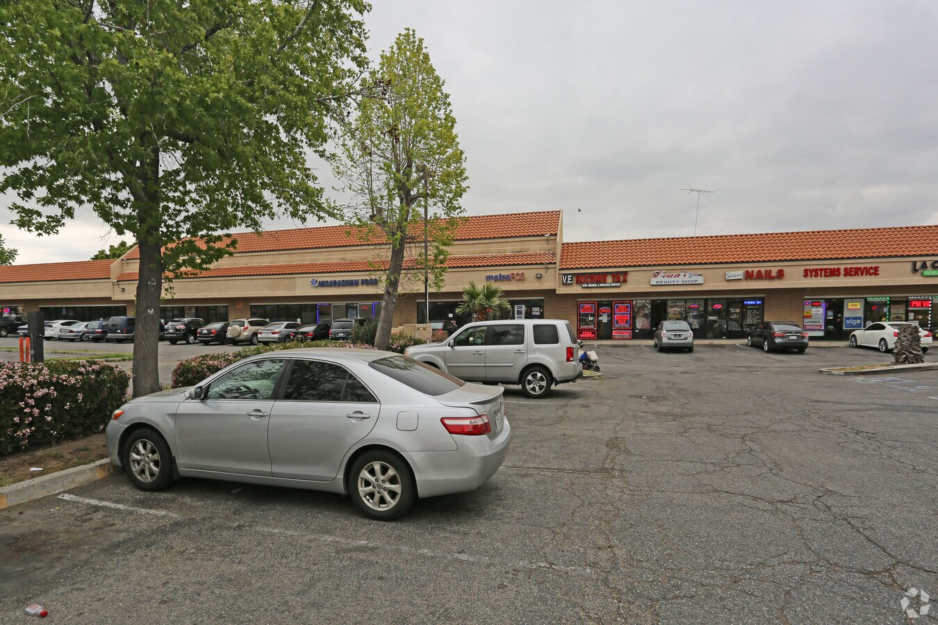 625 S Riverside Ave, Rialto, CA 92376