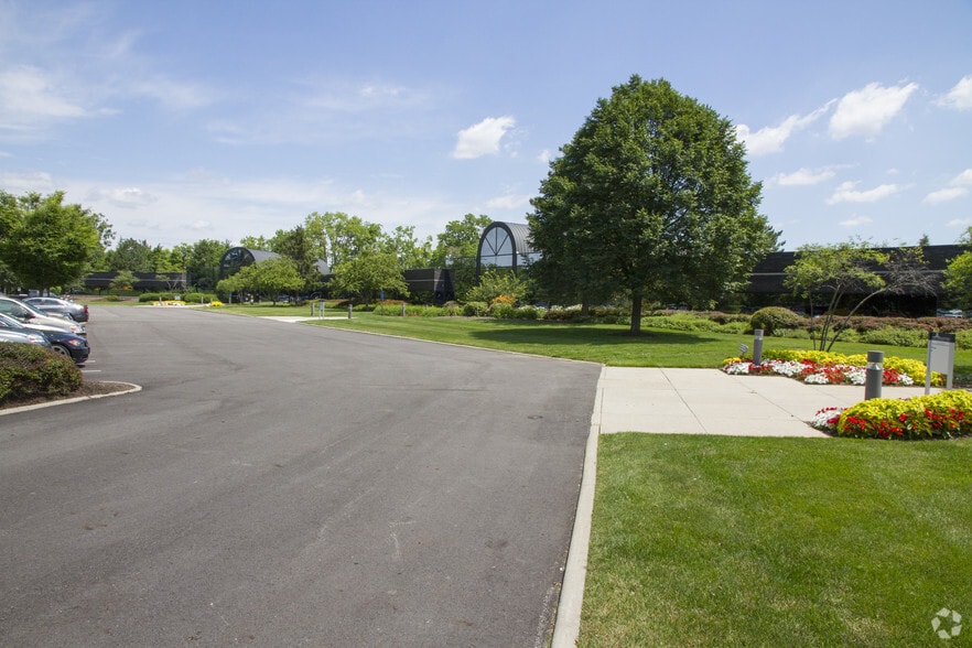 5500 Frantz Rd, Dublin, OH for lease - Building Photo - Image 3 of 8