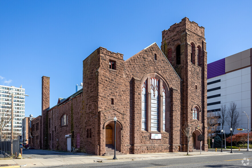 1013 Pacific Ave, Atlantic City, NJ for sale - Building Photo - Image 1 of 1