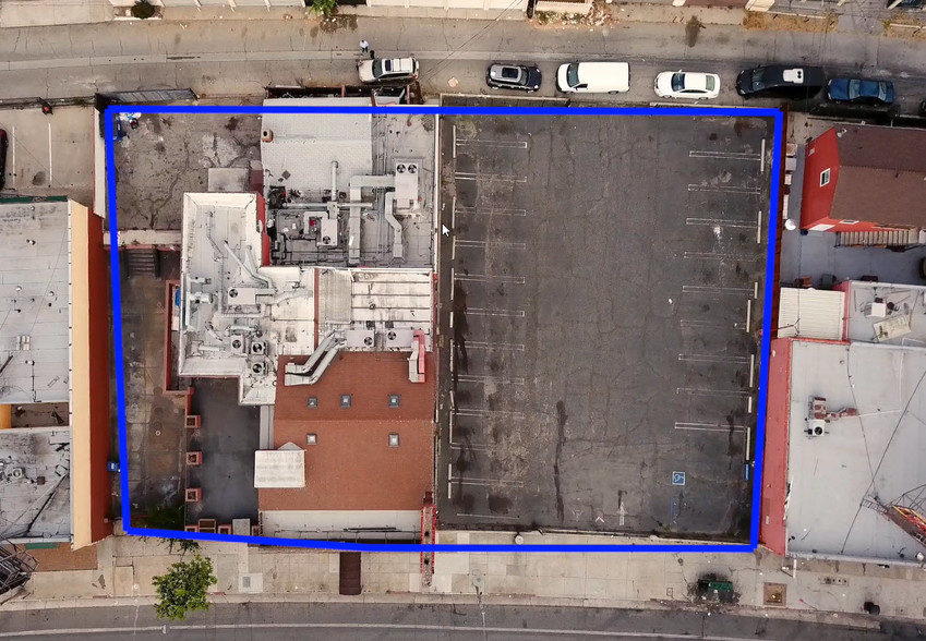 4225 Crenshaw Blvd, Los Angeles, CA for lease - Aerial - Image 3 of 79