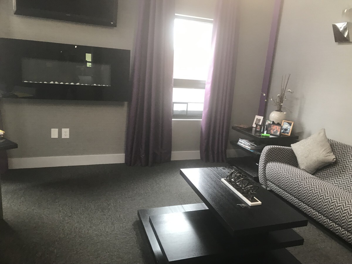 53 Indian Ln E, Towaco, NJ 07082