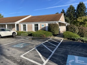 701 N Hermitage Rd, Hermitage, PA for lease Building Photo- Image 1 of 12