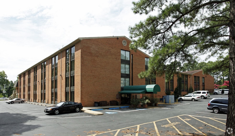 351 York St, Williamsburg, VA for lease - Building Photo - Image 3 of 14