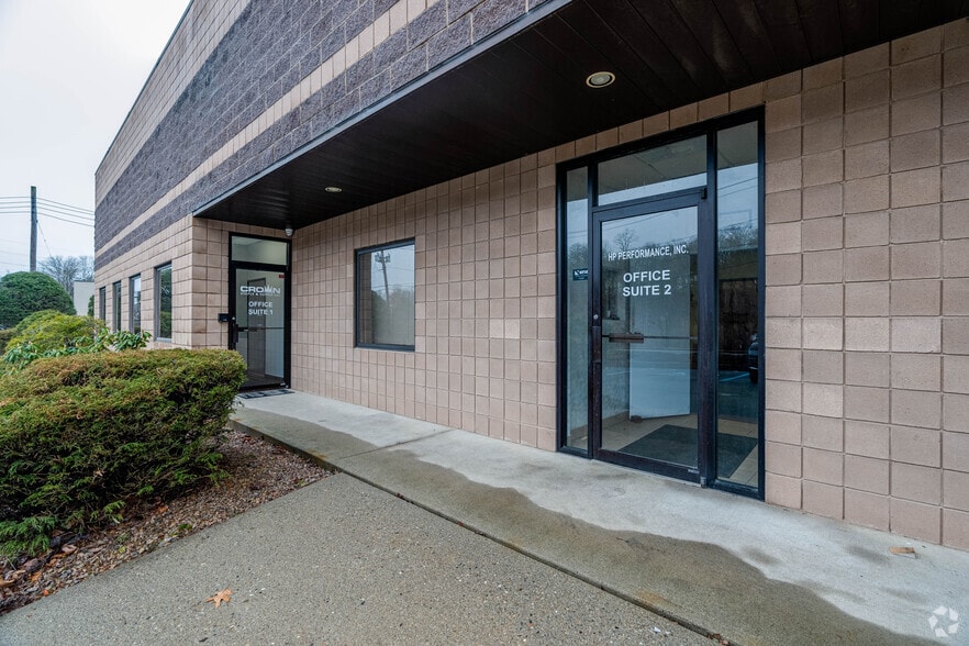 8 Industrial Pky, Ringwood, NJ for sale - Building Photo - Image 3 of 14