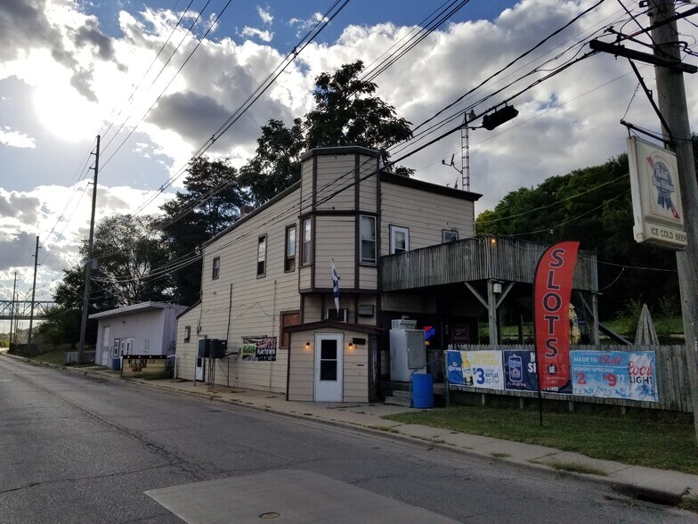 901 Water St, Peru, IL for sale - Primary Photo - Image 1 of 1