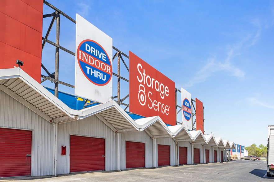 Storage Sense 3 Property Portfolio portfolio of 3 properties for sale on LoopNet.com - Building Photo - Image 1 of 19