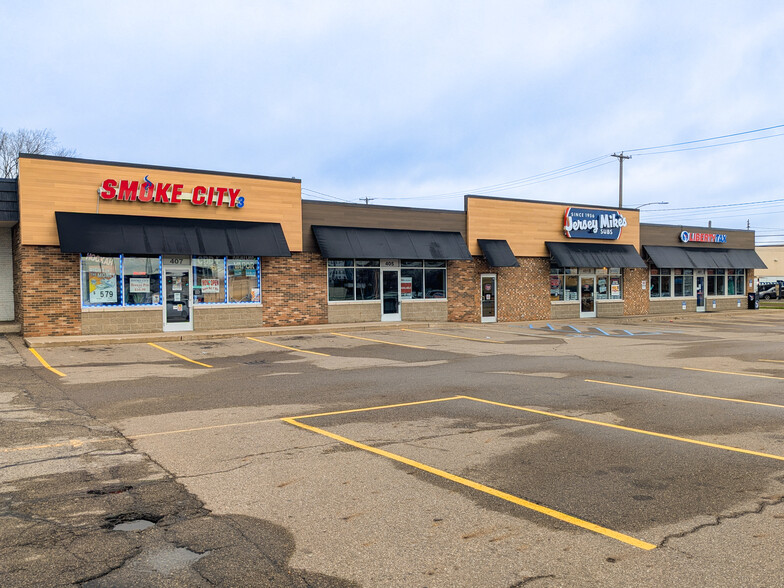 401-407 N Clippert St, Lansing, MI for lease - Building Photo - Image 1 of 5