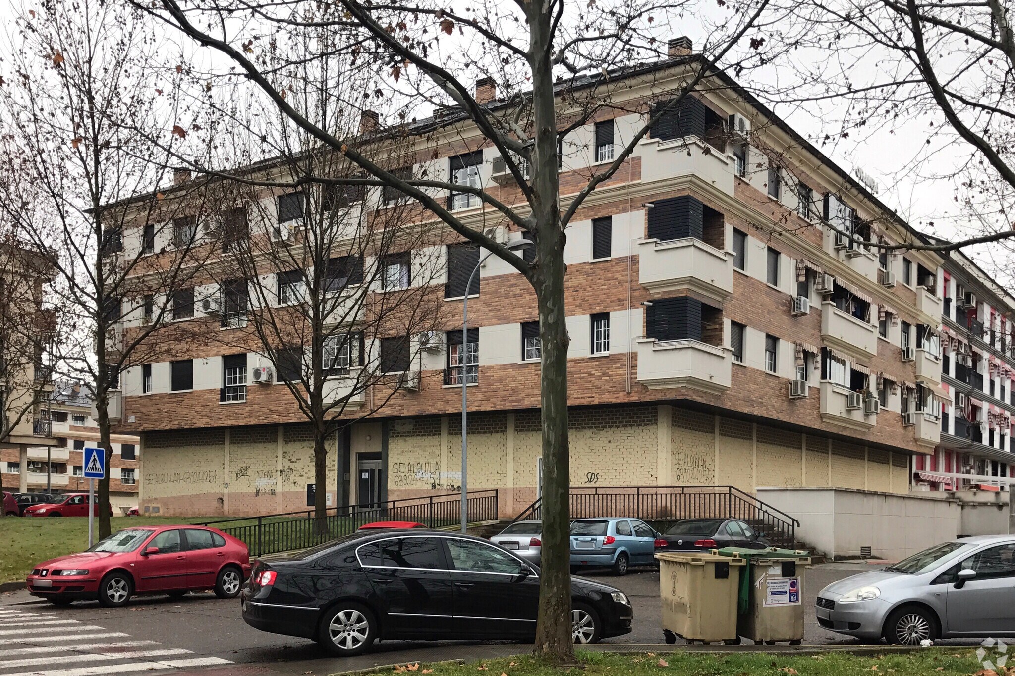 Calle Ciudad de Bron, 1, Talavera de la Reina, Toledo for lease Primary Photo- Image 1 of 2