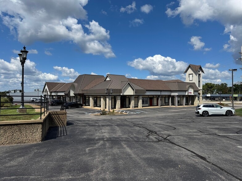 1026 Palisades Blvd, Osage Beach, MO for lease - Building Photo - Image 2 of 14