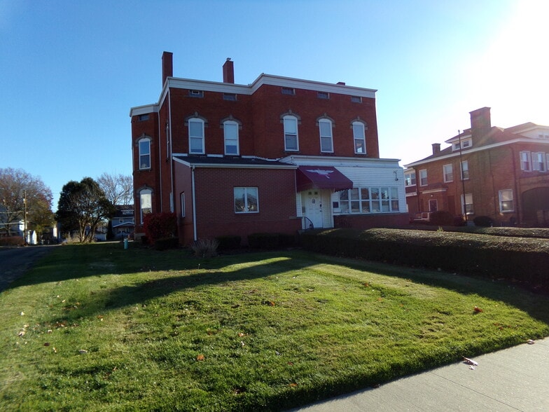 721 Lincoln Way E, Massillon, OH for sale - Building Photo - Image 3 of 44