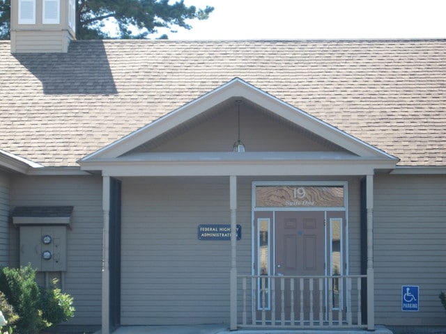 19 Chenell Dr, Concord, NH for sale - Building Photo - Image 3 of 3