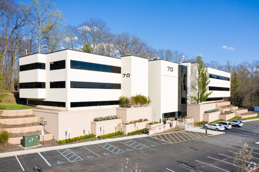 70 Hilltop Rd, Ramsey, NJ for lease - Building Photo - Image 1 of 6