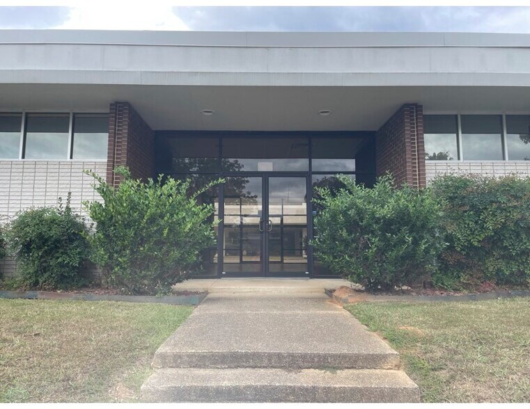 1707 2nd Ave, Jasper, AL 35501 Office for Lease
