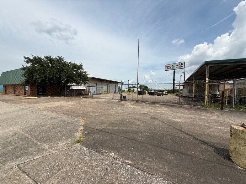 1655 S 23rd St, Beaumont, TX for sale - Building Photo - Image 1 of 19