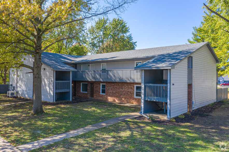 2473 Ladley Ct, Springfield, IL for sale - Primary Photo - Image 1 of 14