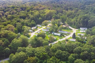 Benwood Knolls MHC - Mobile Home or RV Park