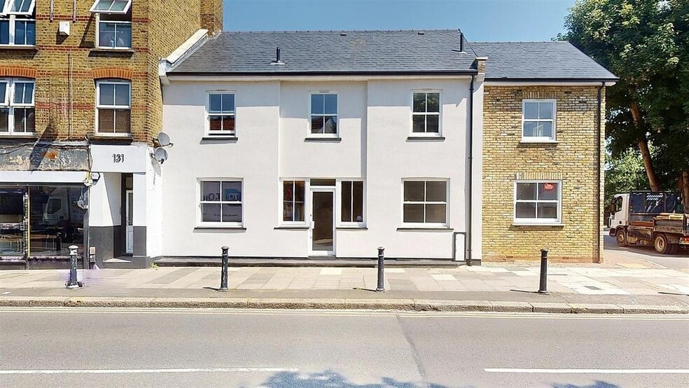 129 Heston Rd, Hounslow for lease - Building Photo - Image 3 of 12