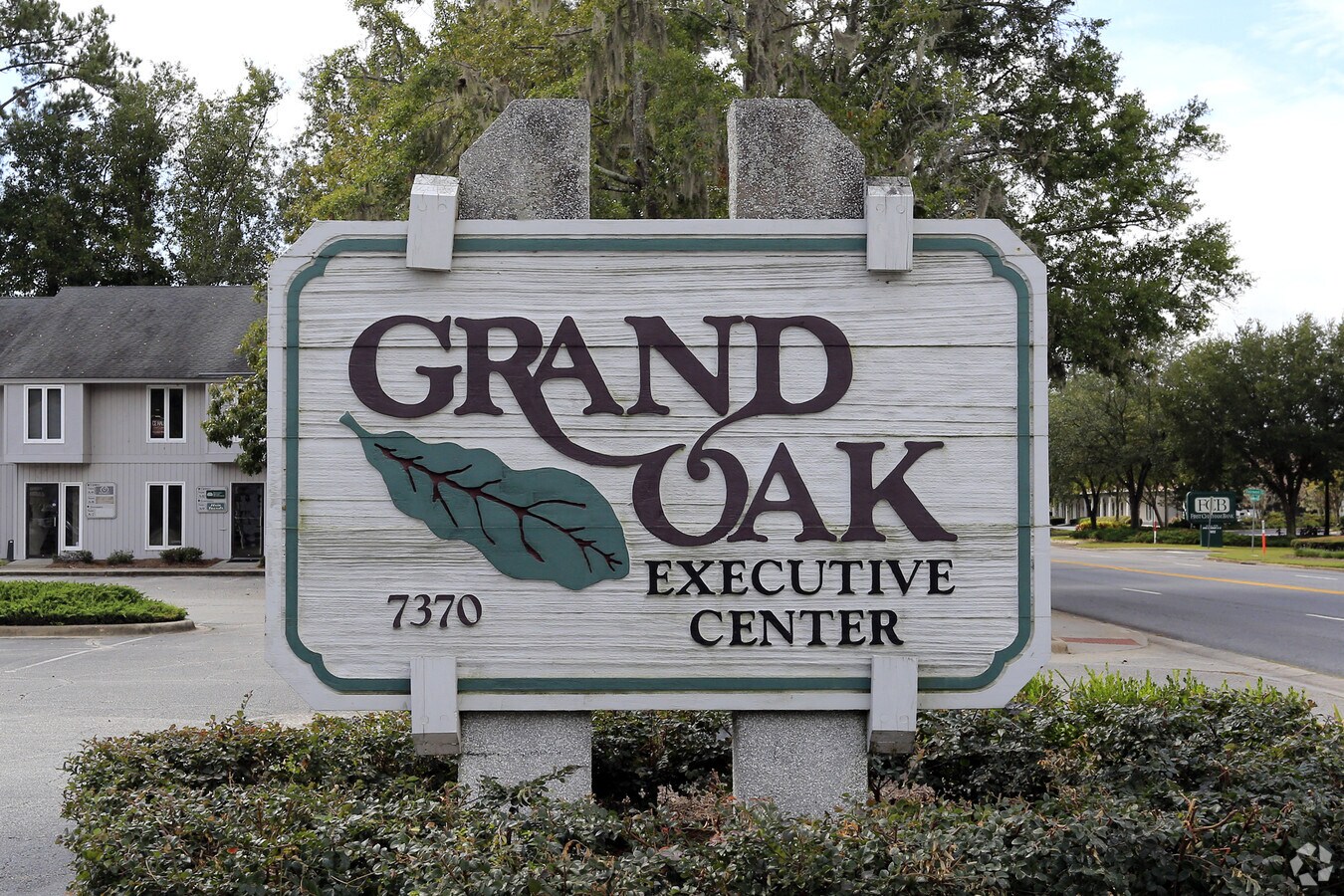 7370 Hodgson Memorial Dr, Savannah, GA 31406