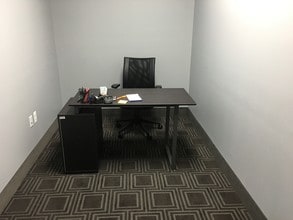 46670 Pontiac Trl, Commerce Township, MI for lease Interior Photo- Image 1 of 9