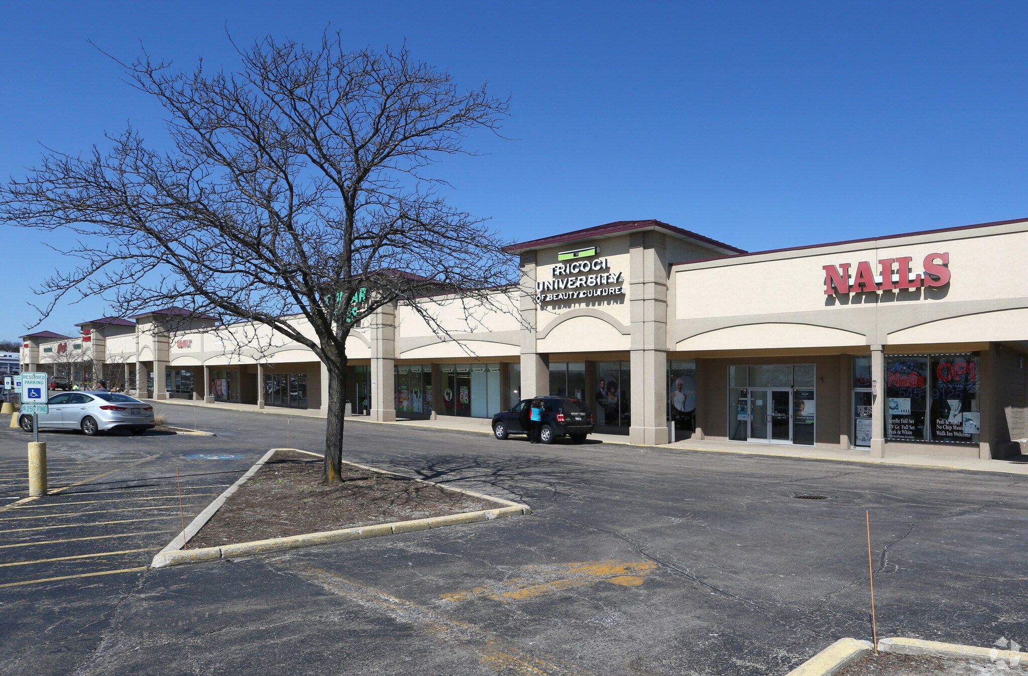 500554 E North Ave, Glendale Heights, IL 60139 Glendale Square