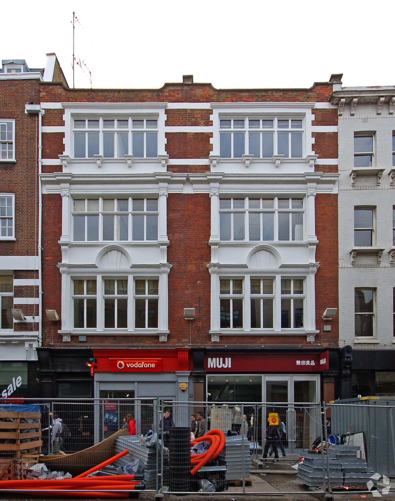 37-38 Long Acre, London for sale Primary Photo- Image 1 of 1